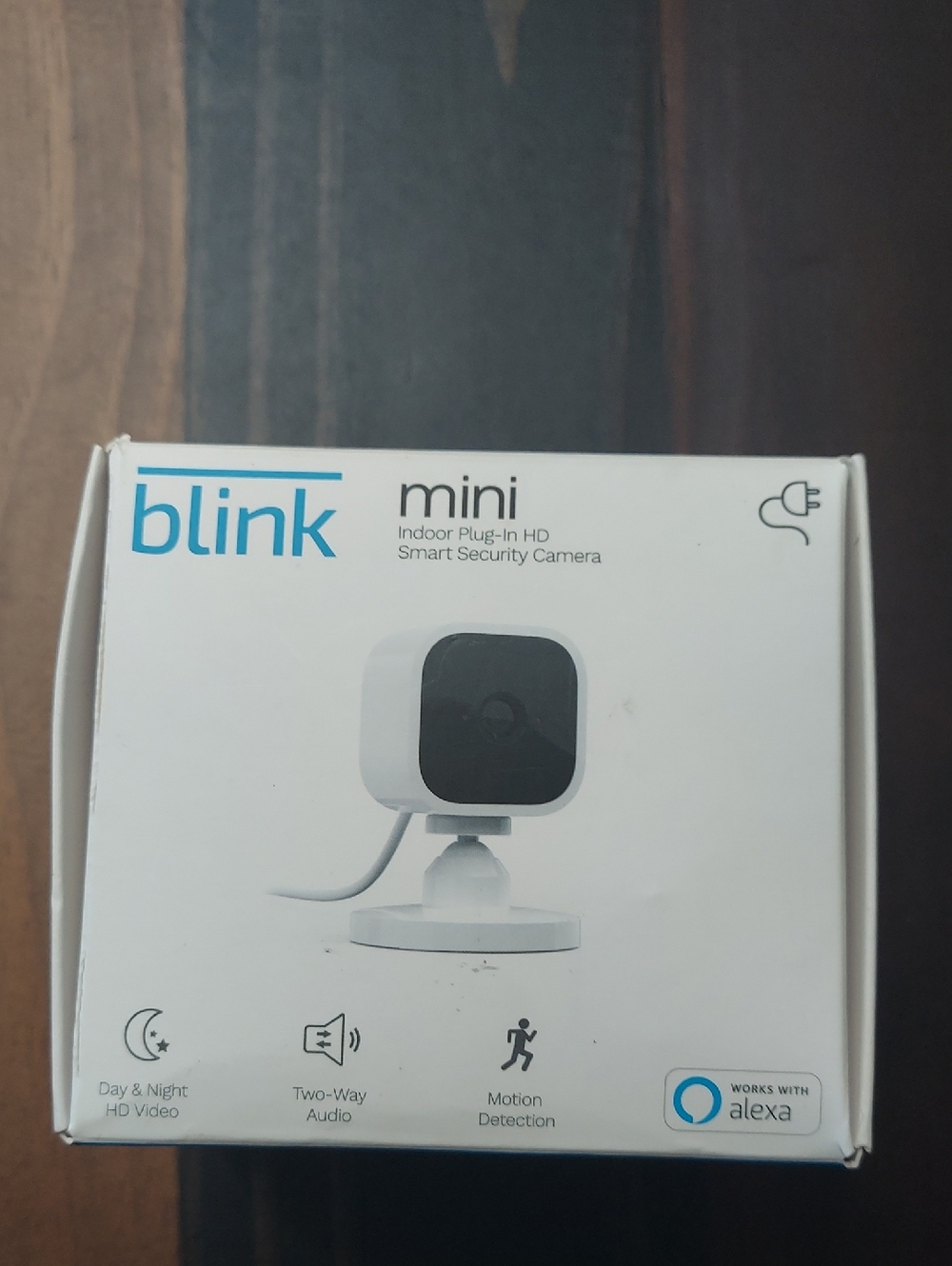 Blink Mini Indoor Smart Camera — White & Black